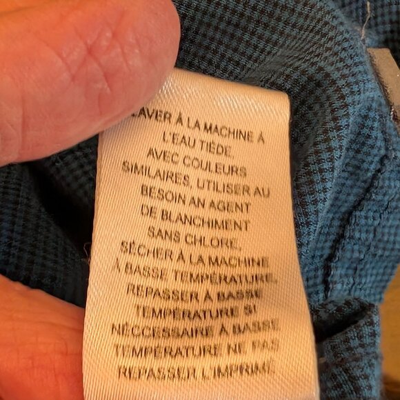 Ascend Short Sleeve Button Down Size Large - Picture 13 of 13